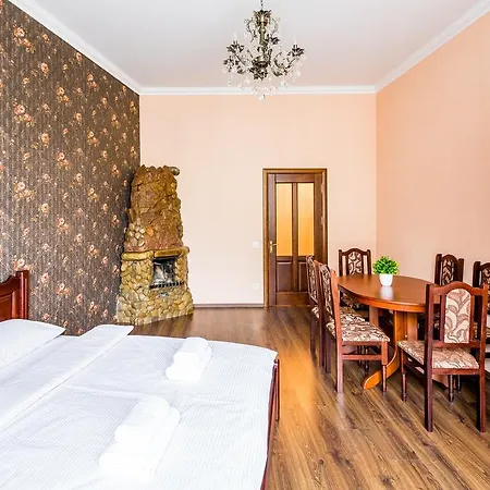 Avangard Anna * Leópolis